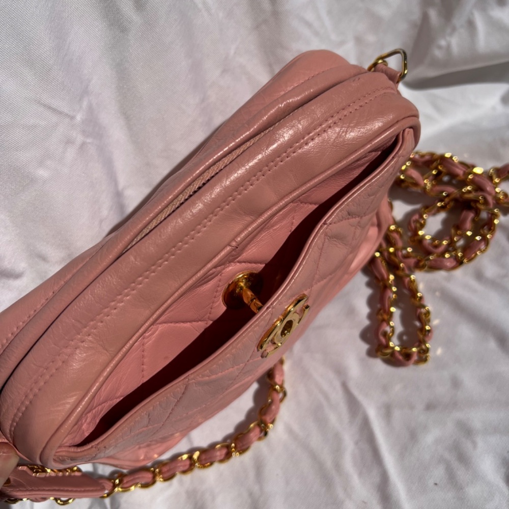 CHANEL Pink Quilted Lambskin Crossbody Bag with Gold Chain - Picture 3 of 13